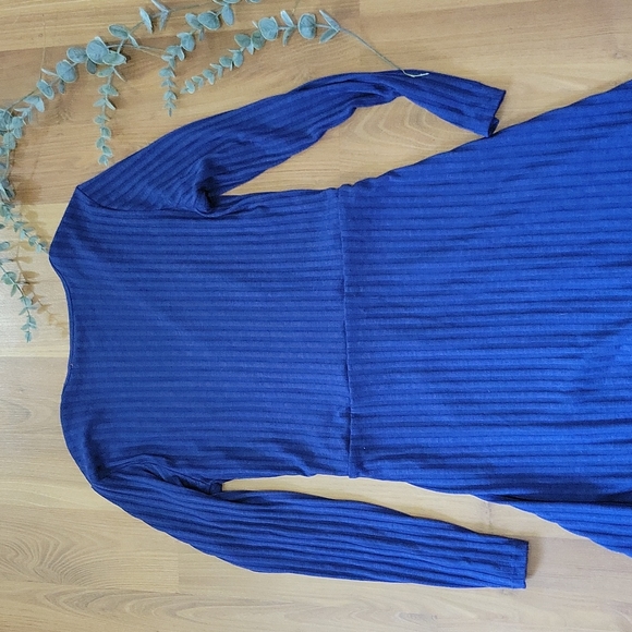 NWOT Faux wrap dress - Picture 3 of 3